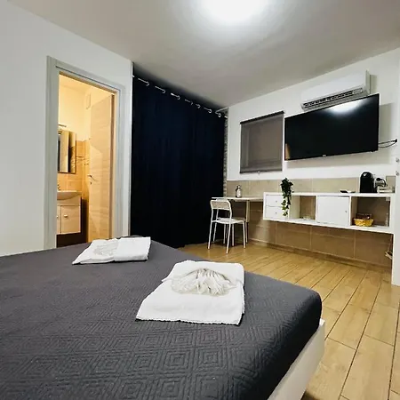 Caronda House Living 卡塔尼亚