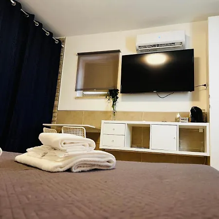 Caronda House Living 卡塔尼亚